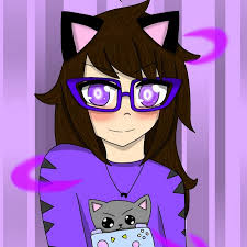 Hey guys, I'm doing this thead to help my daughter. Please take it seriously and comment on positive things on her channel. Please I'll put the link to the most recent video she made.