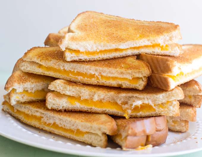 Four many hote grillers high and so many together I'm even more gone from cheeseless once befores and further into being complicated with these many hote cheesy grillers!