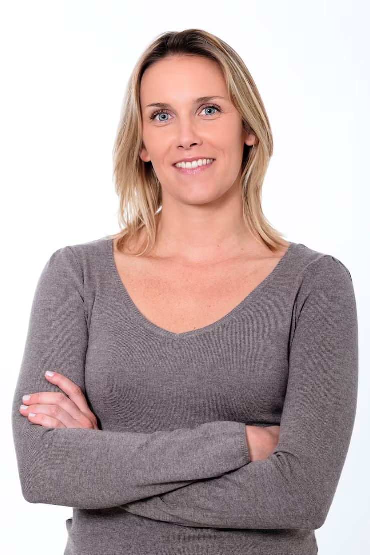 adult woman jumpscare