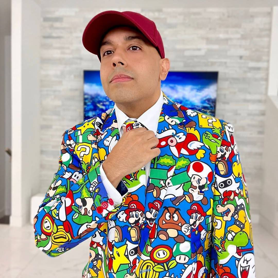 I stopped trying to make small talk with my co workers due to never having anything interesting to say and now we just silently sit near each other for hours at a time