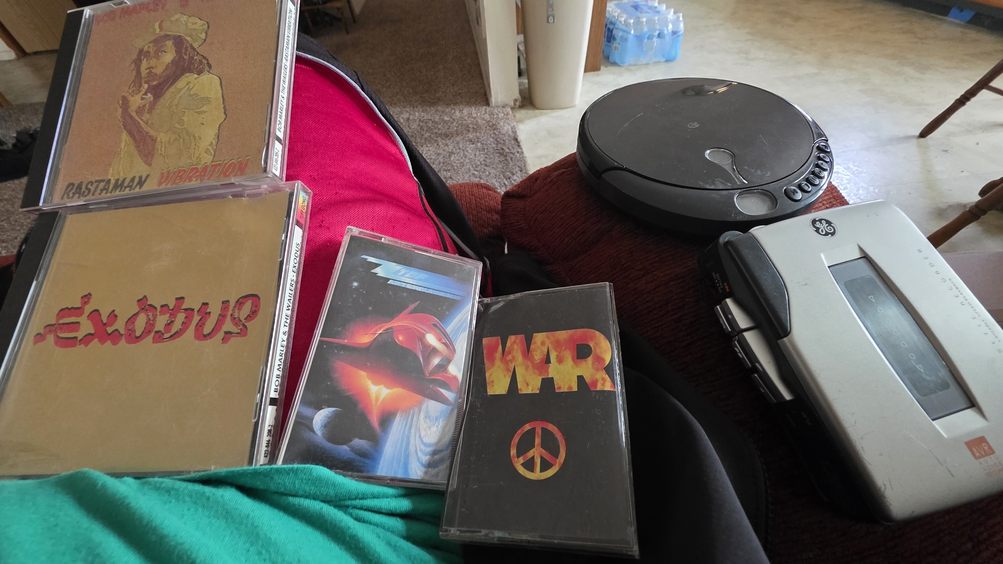 My new hobby is hitting up thrift shops and antique stores for cool cds and cassettes lole. Enjoy your Spotify when the internet goes down forever.
