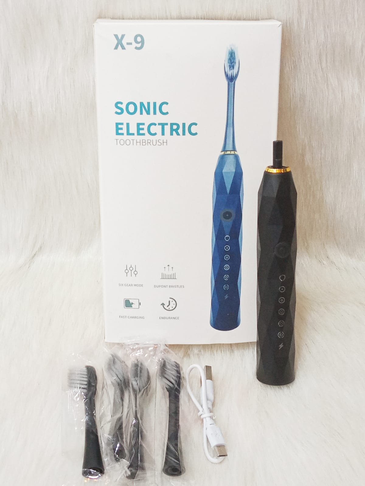 I bought a 2,50€ sonic tooth brush from a flea market and I'm positively surprised.