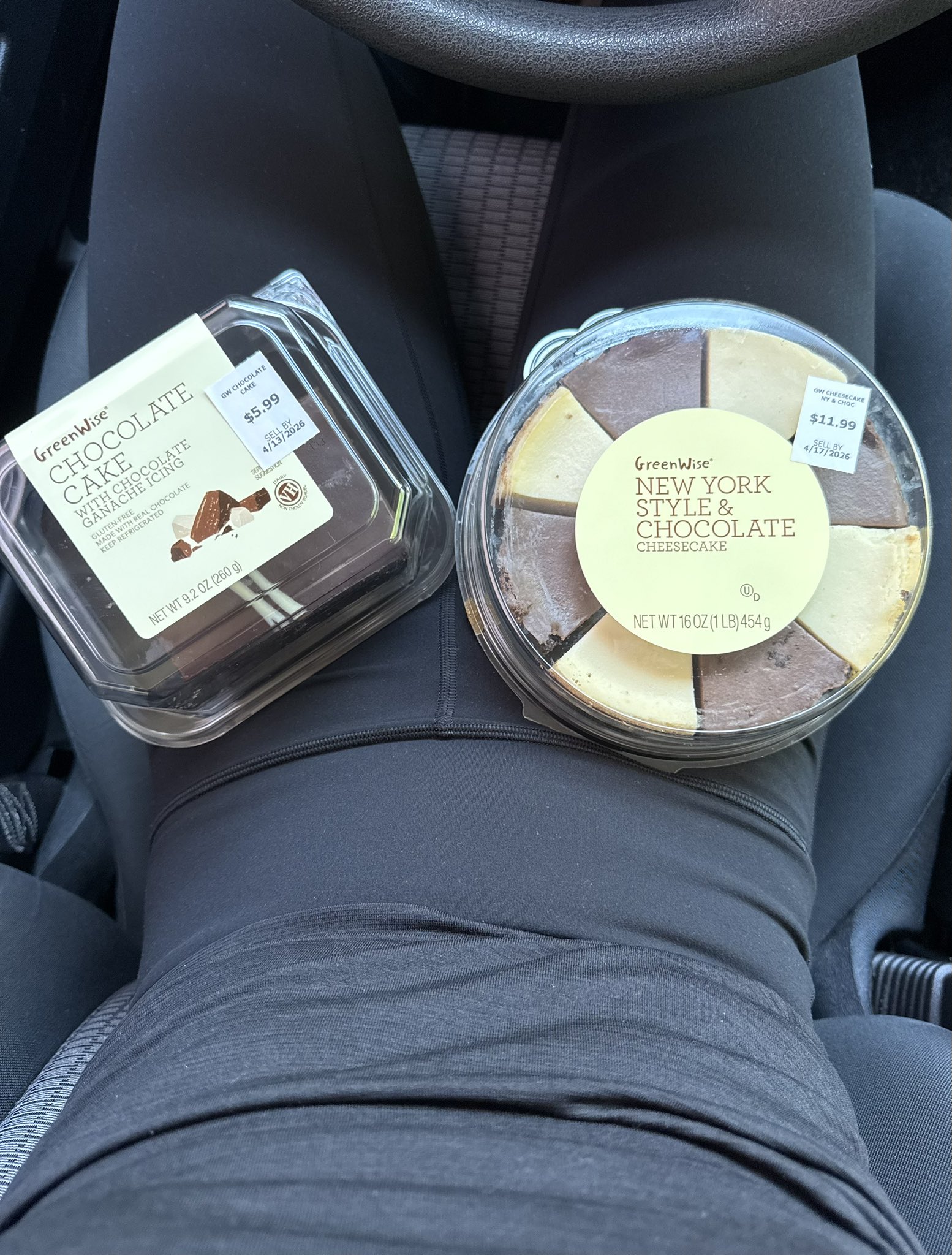 Do you go for the chocolate cake, or for the cheesecake?