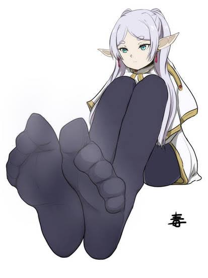 I had a dream frieren was wearing lace stockings and make me smell her feet it was pretty awesome I'm going back to sleep