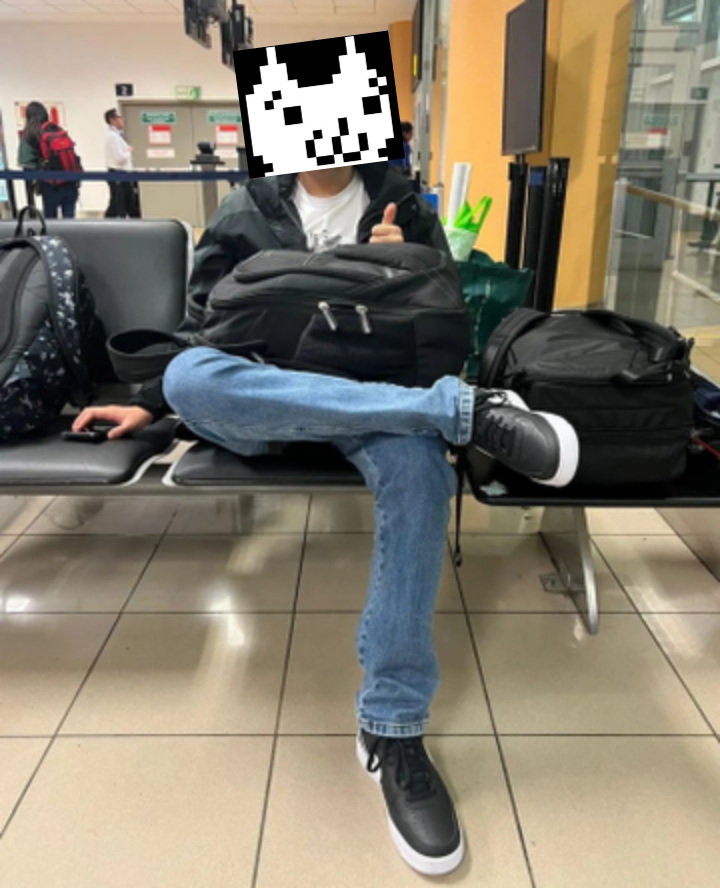 How do I complete night 5 of FNAF 1?