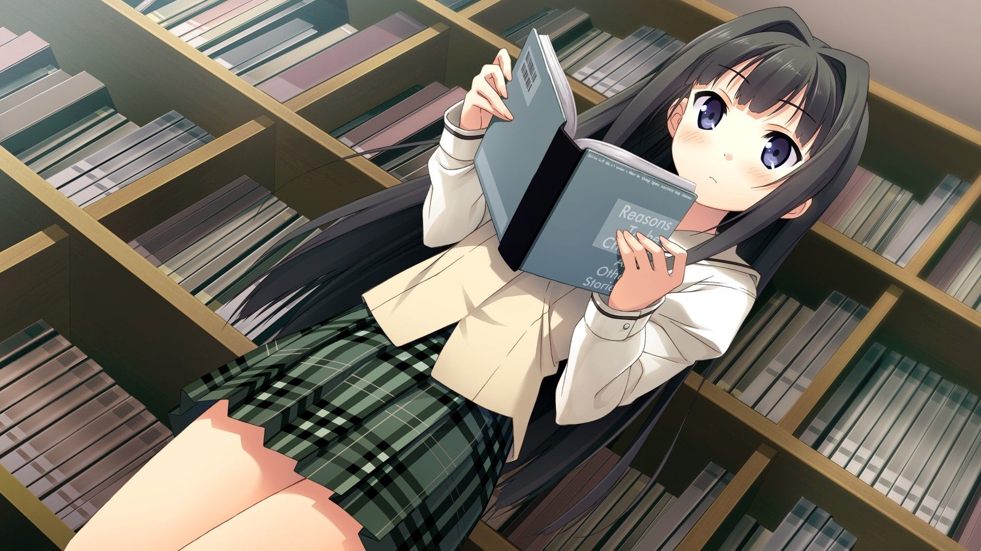 Does esfores read books?
