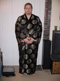 my mom has a Japanese coat thingy and it only reminds me of this